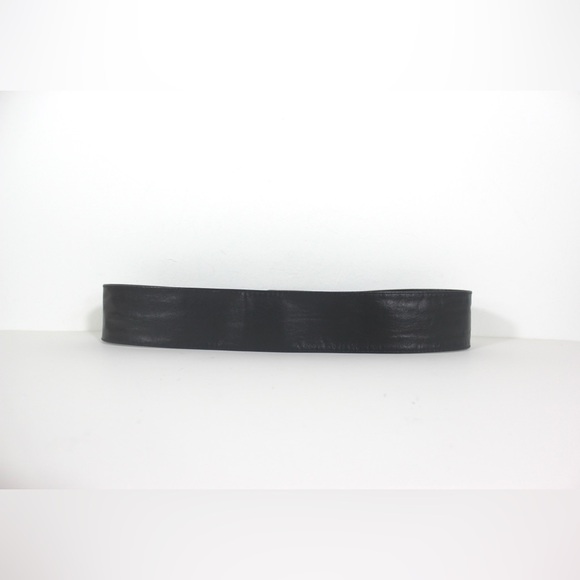 Black Thin Leather Belt Adjustable with Self Covered Buckle Eighties dress - Picture 5 of 8